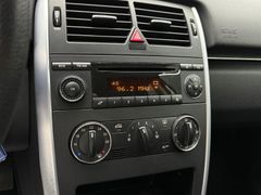 Fahrzeugabbildung Mercedes-Benz B 170 / Automatik Klimaanlage