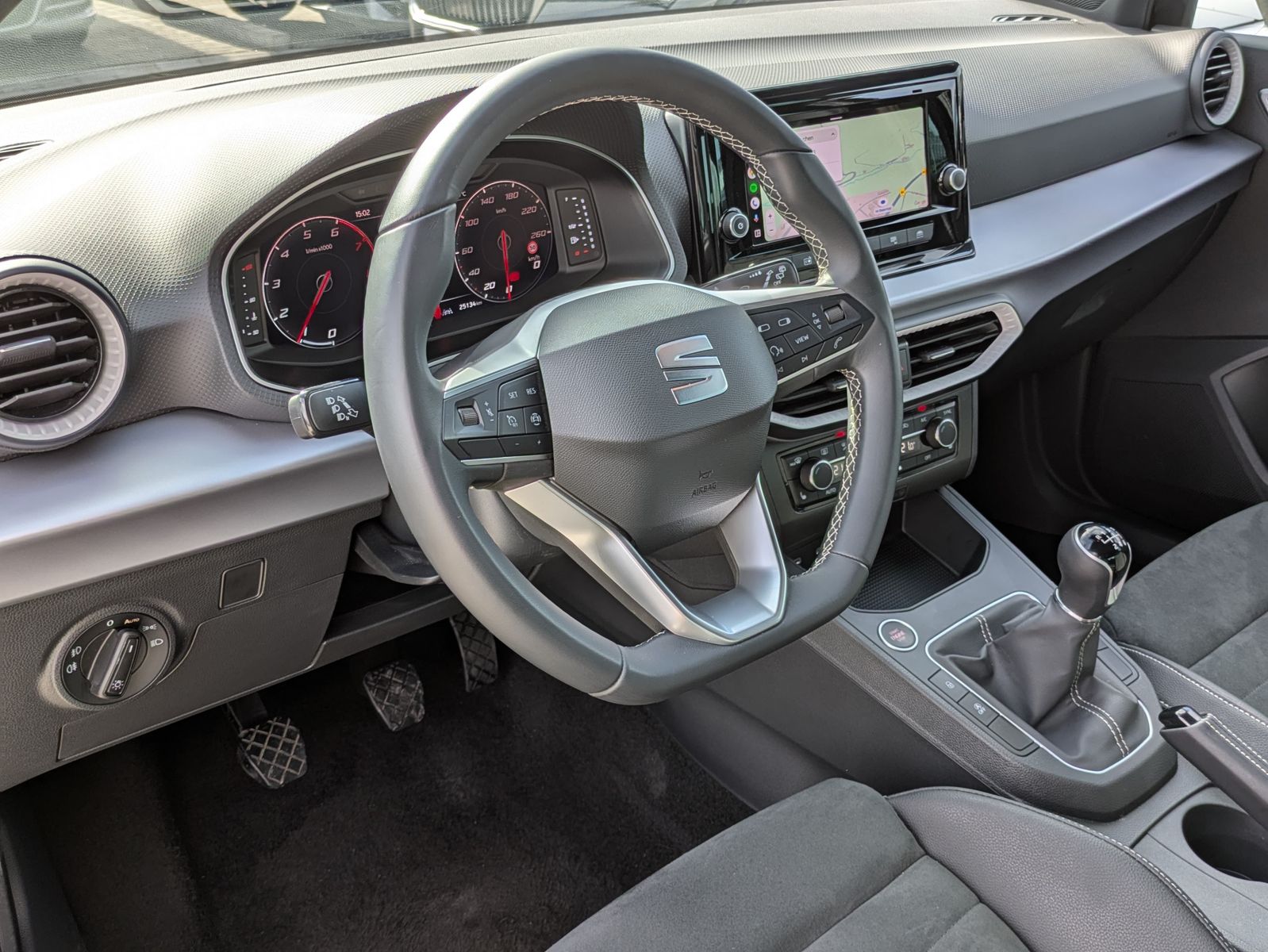 Fahrzeugabbildung SEAT Ibiza Xcellence 1.0 TSI VOLL-LED*ACC*APP*KAMERA