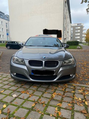 BMW 318i -