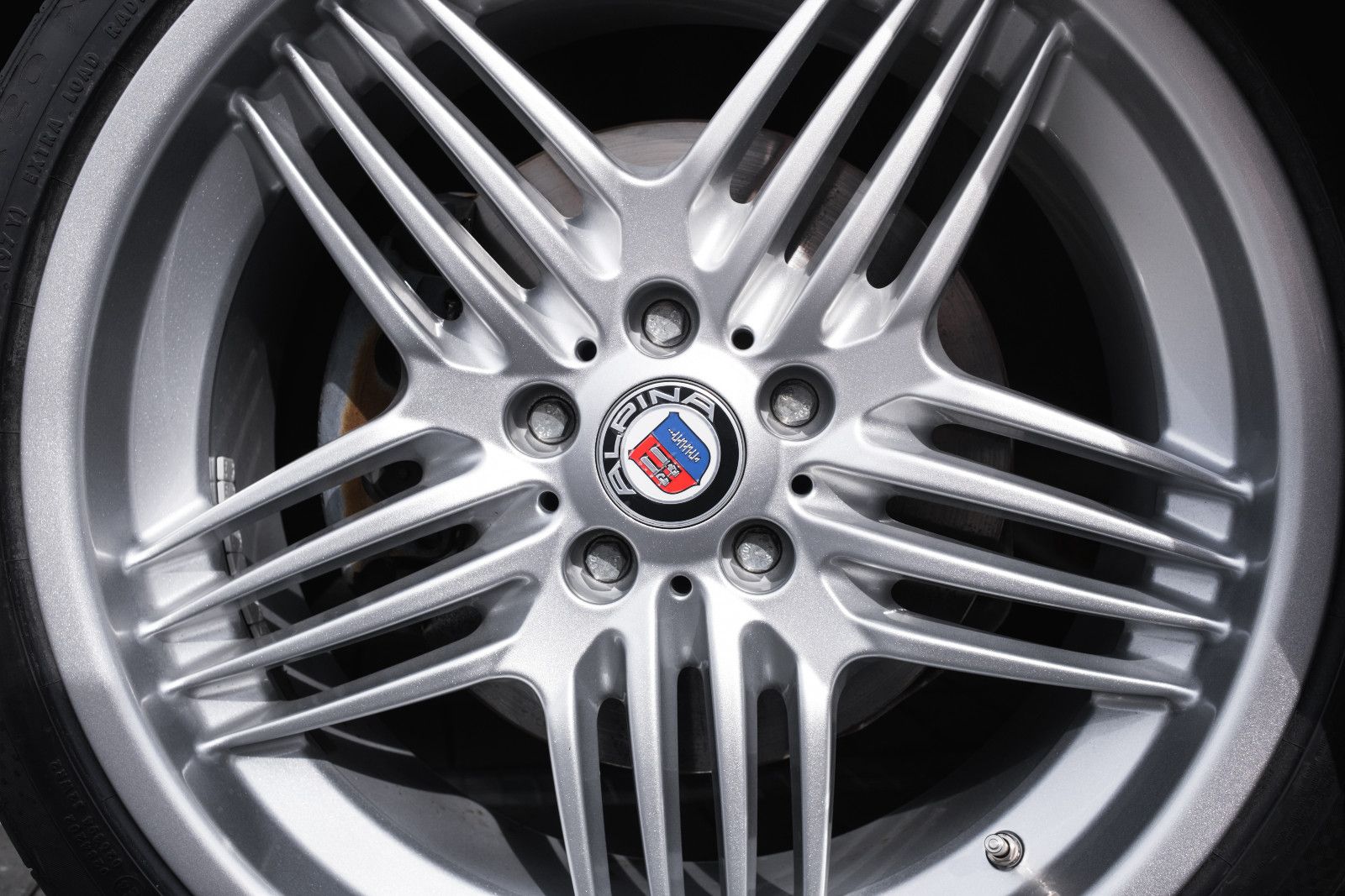 Fahrzeugabbildung BMW Z8 Roadster-Hardtop-unfallfrei-Alpinafelgen