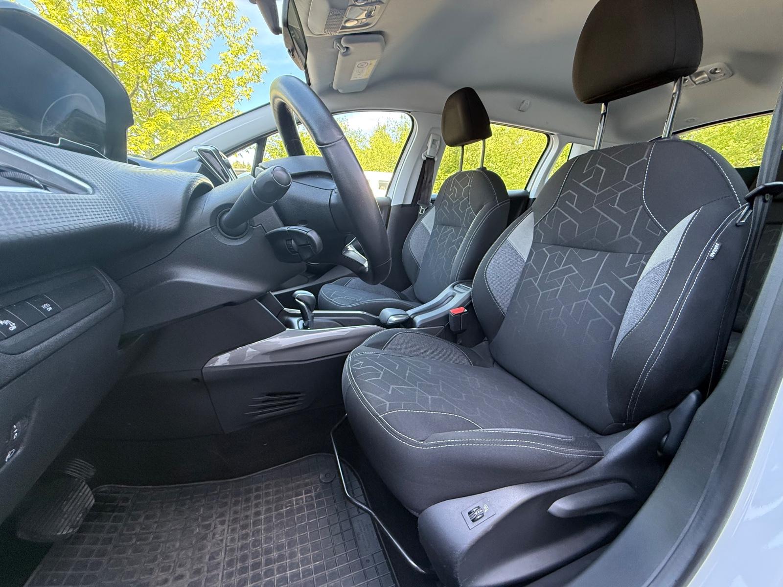 Peugeot 2008 Active SHZ*PDC*KLIMA*AUTOMATIK*