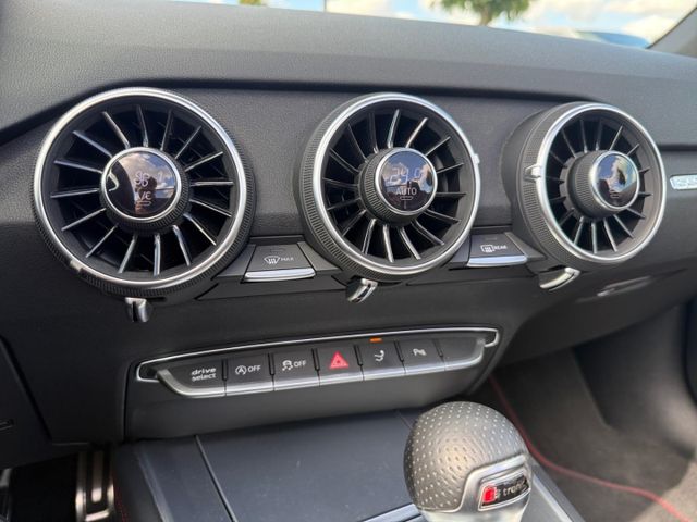 TT Roadster 2.0 TFSI quattro IM VORLAUF Navi Led