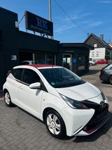 Toyota Aygo AYGO x-pose - Toyota: Weiß, Aygo