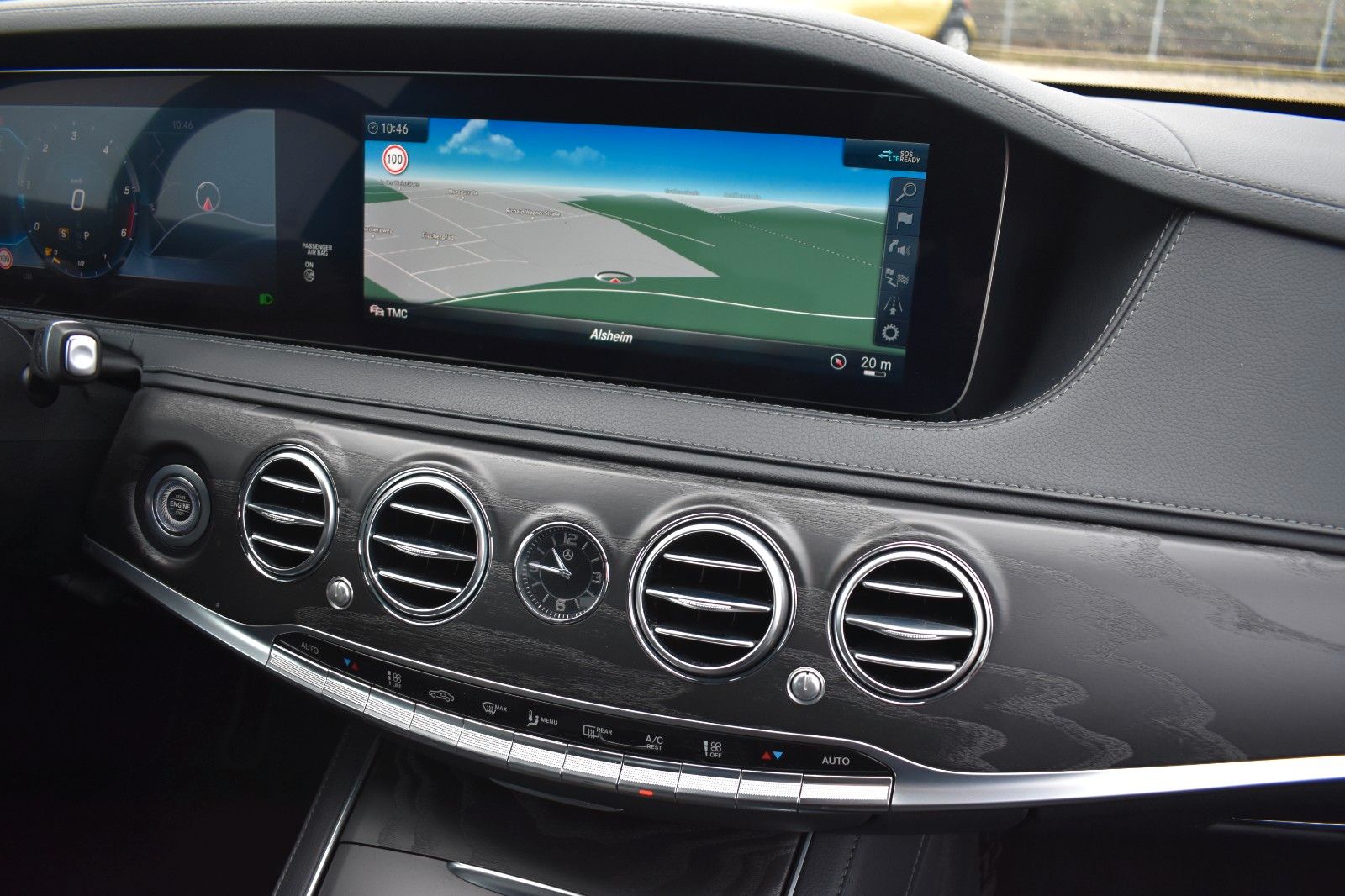 Fahrzeugabbildung Mercedes-Benz S 350 d 4Matic AMG Line Burmester Multib LED HUD