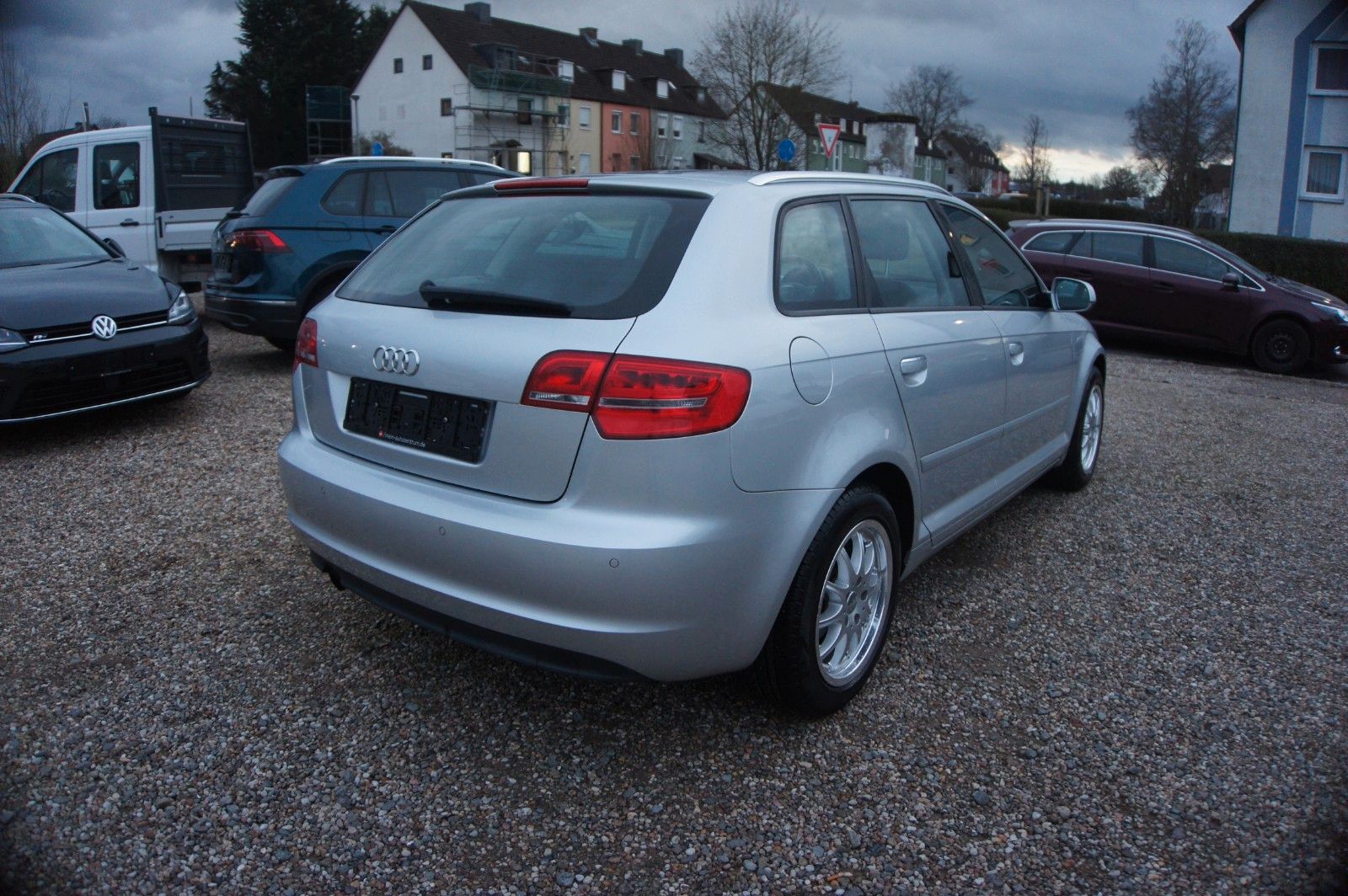 Fahrzeugabbildung Audi A3 Sportback 1.2 TFSI Attraction KLIMA SHZ ZV