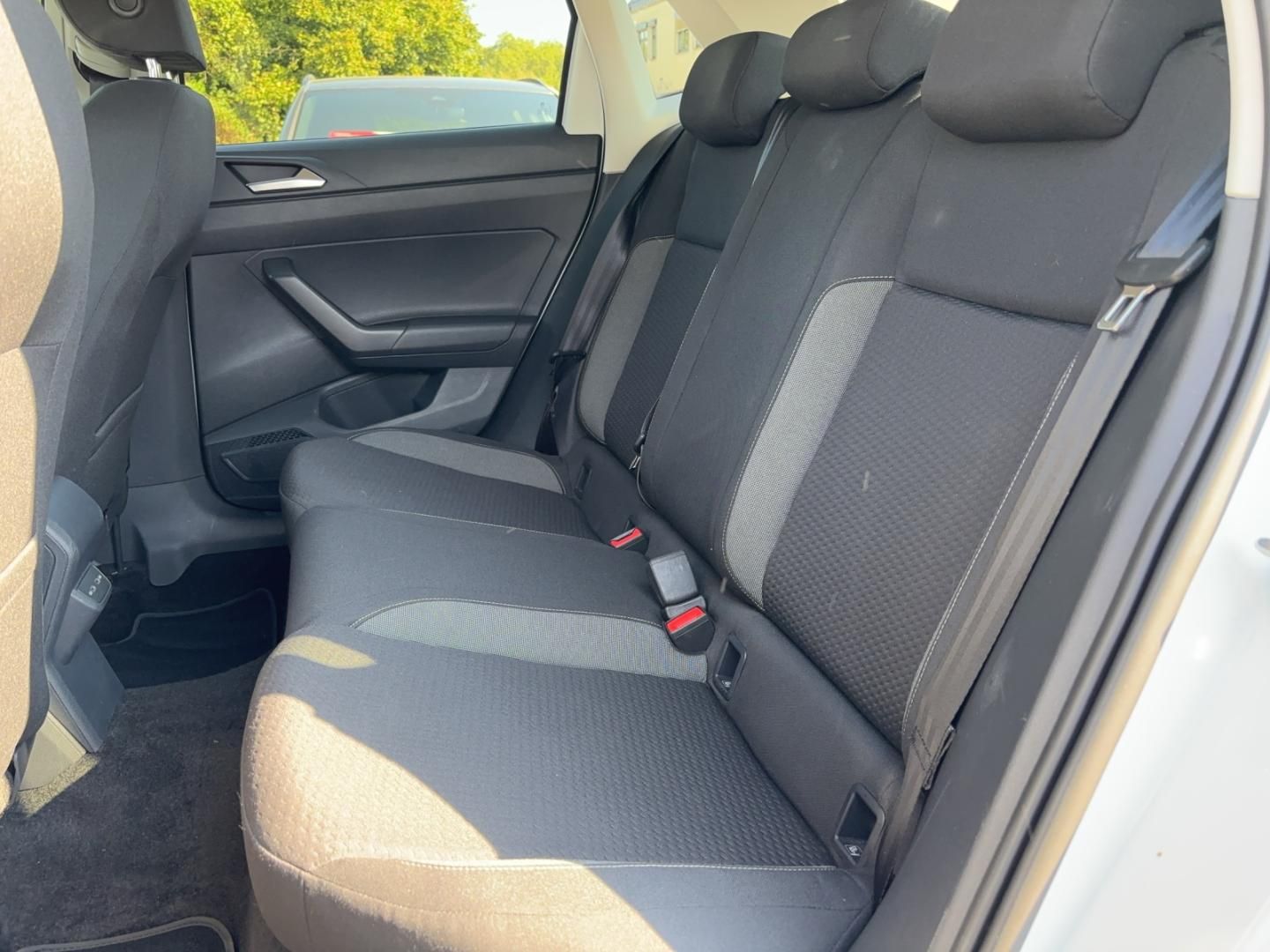 Fahrzeugabbildung Volkswagen Polo Life 1,0 l,Navi,SH,Climatronic,LED,Telefons