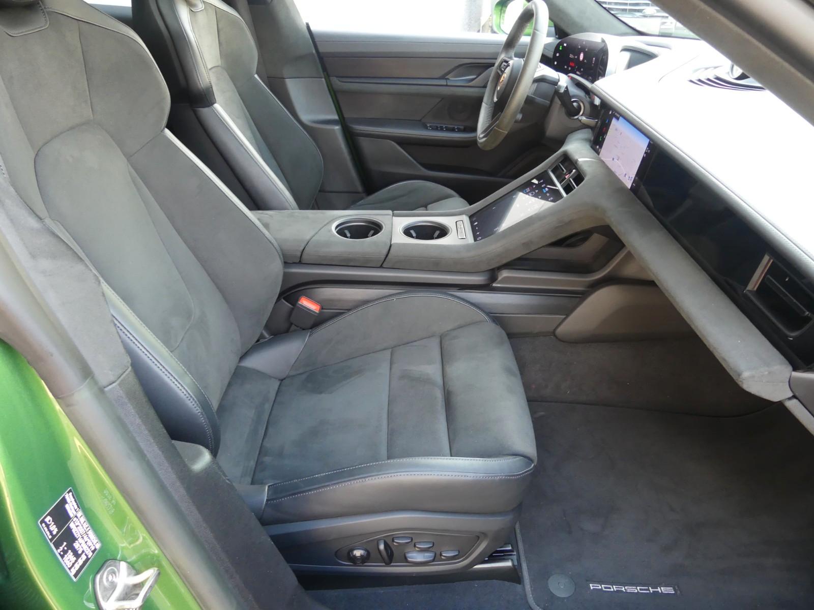 PORSCHE TAYCAN SPORT TURISMO GTS 598ch - 4X4 - TOIT PANORAMIQUE - SONORISATION BOSE - JANTES 21 POUCES - SIÈGES CHAUFFANTS