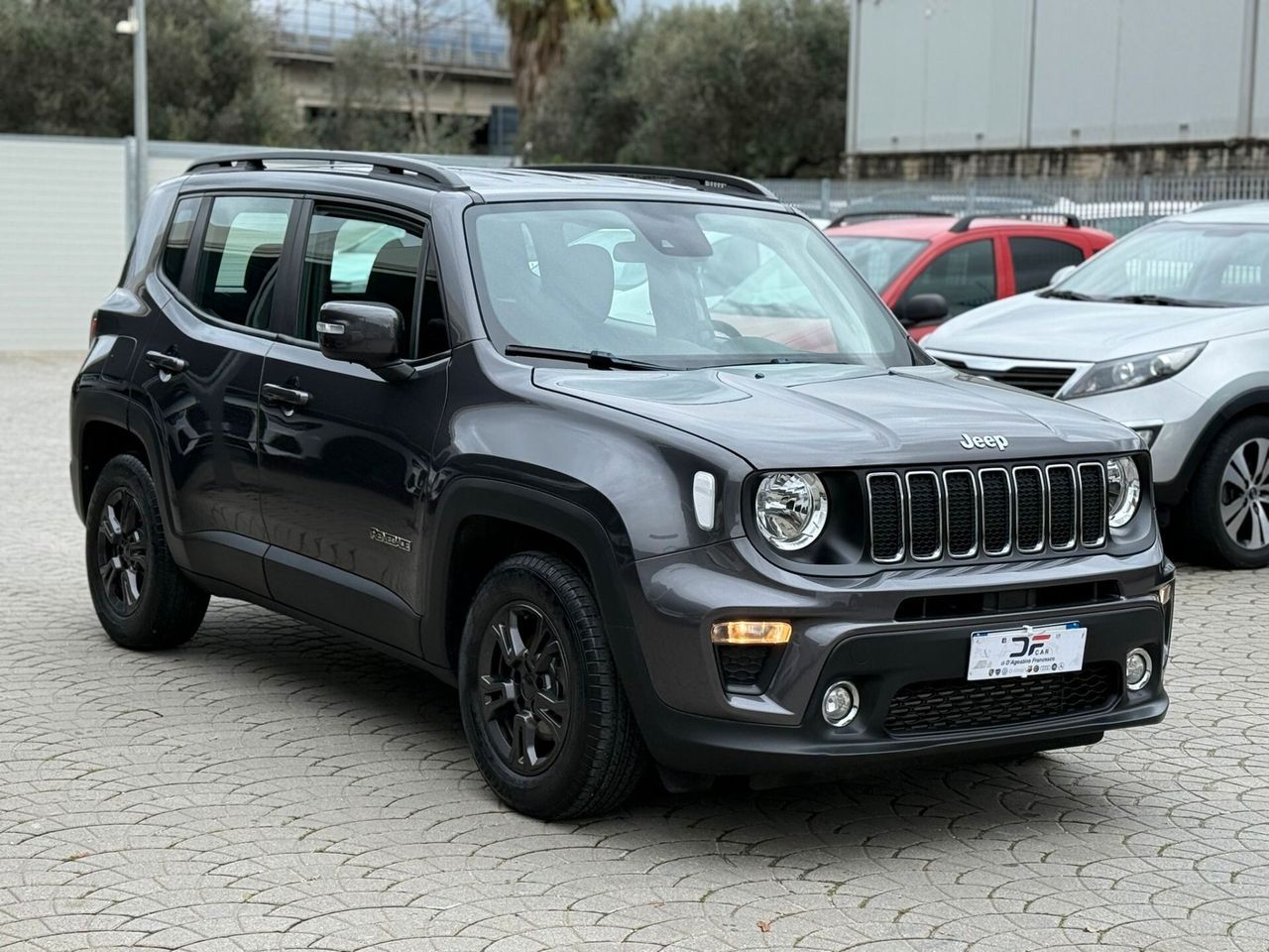 Jeep Renegade 1.6 Mjt 120 CV Longitude imagem 3