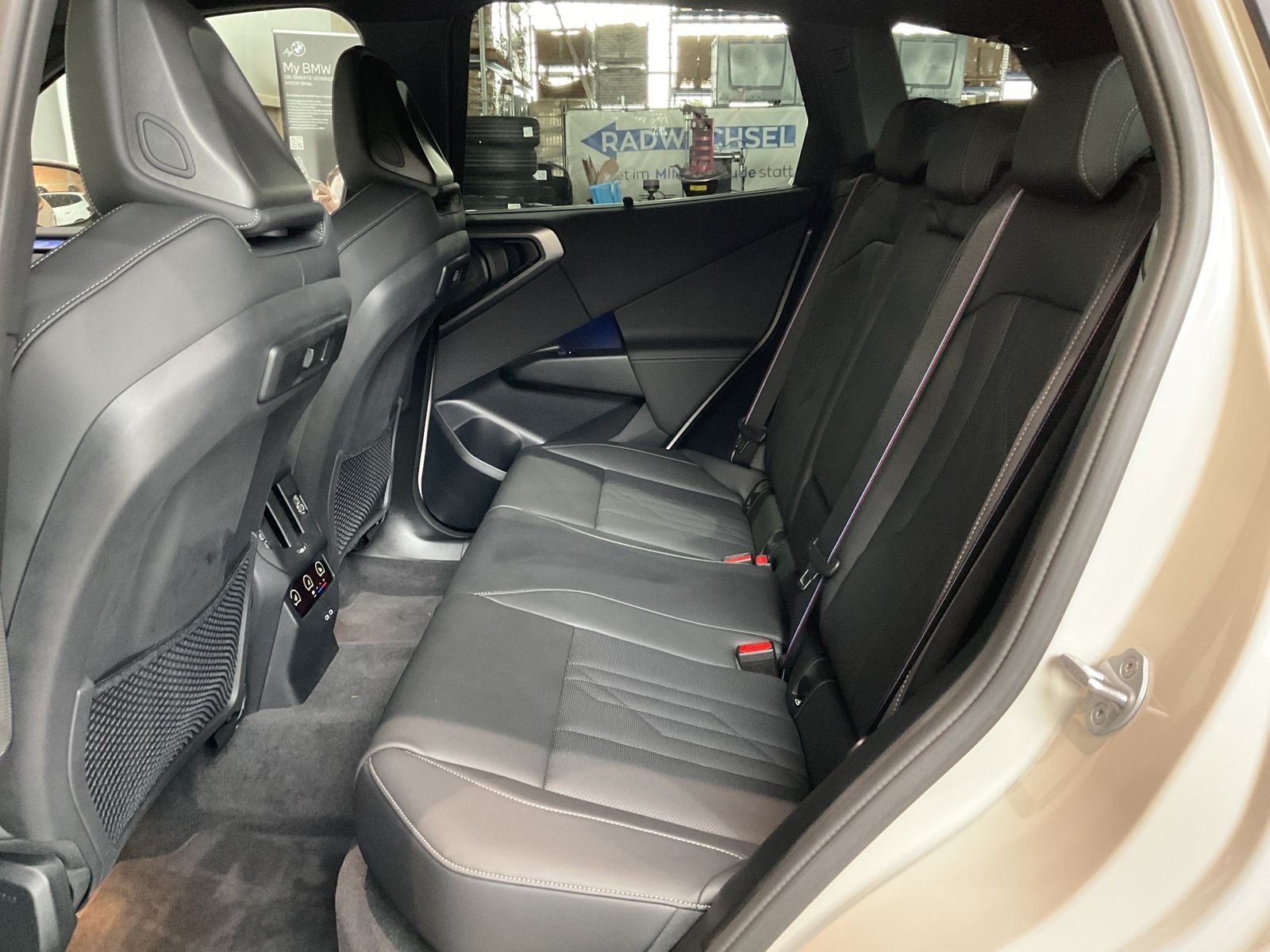 Fahrzeugabbildung BMW X3 20d xDrive |Standheizung |M Sportpaket Pro