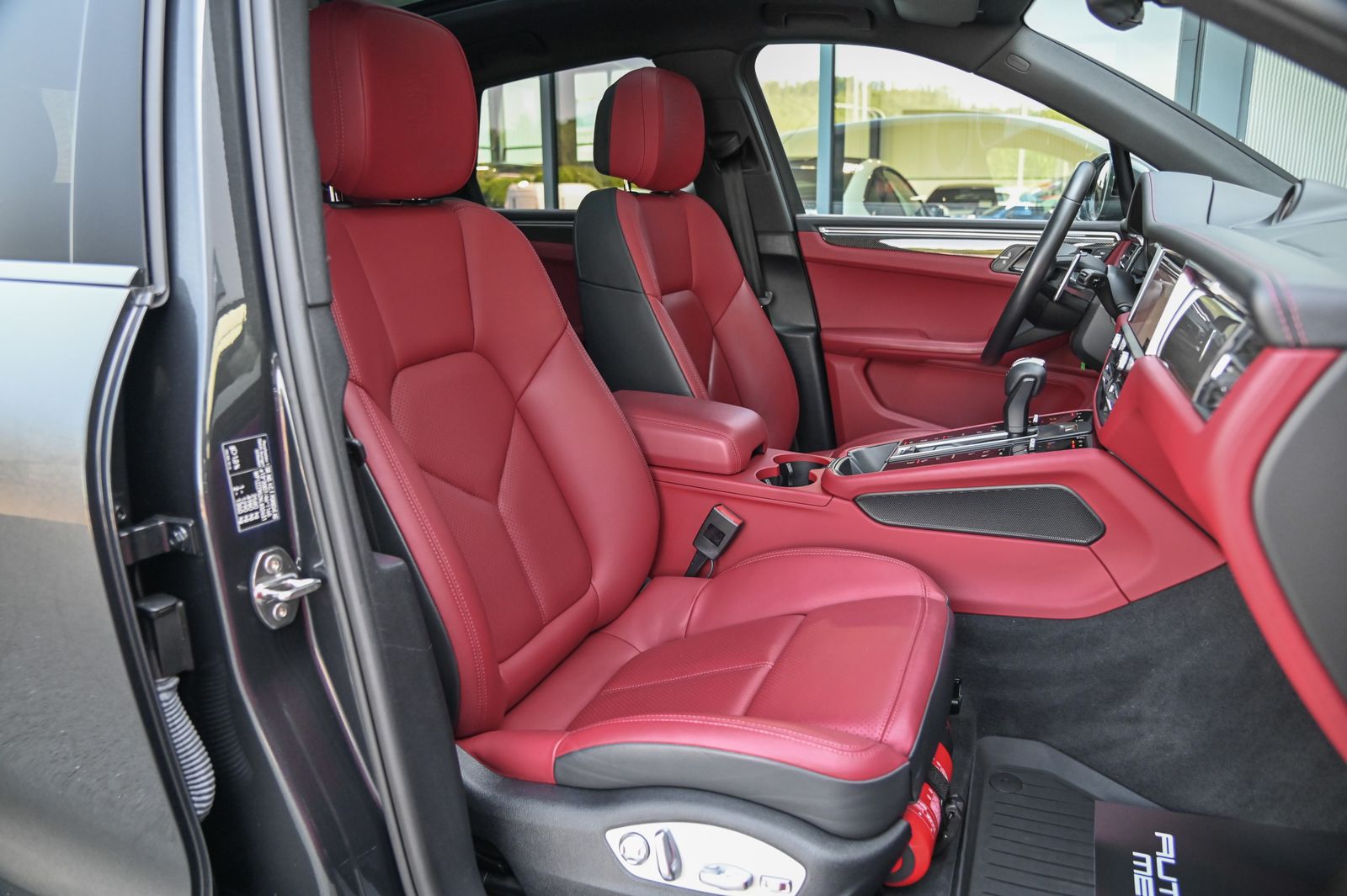 Porsche Macan S Luft* Pano* Sportbagas.* Carbon* 21 Zoll foto 13