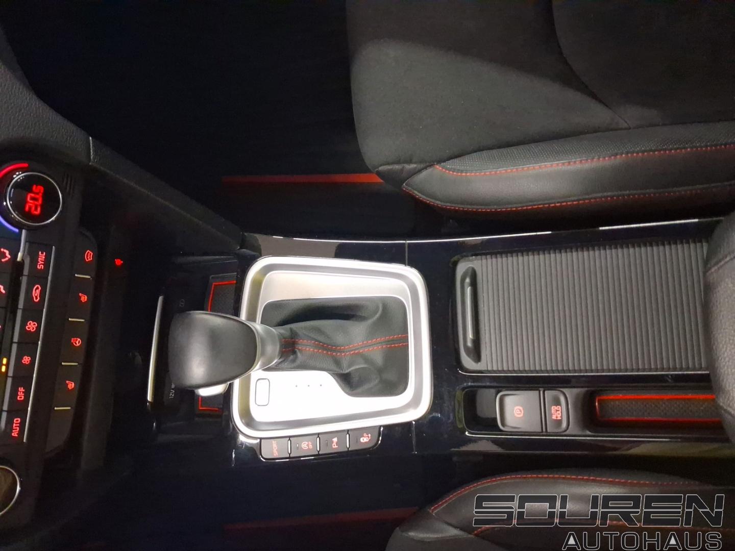Kia ProCeed GT 1.6T DCT PANORAMA KOMFORT-PAKET NAVI 