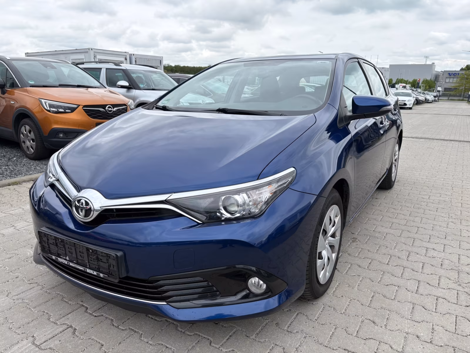 Toyota Auris Comfort Automatik 1.2 Benzin