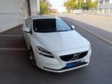 Volvo V40 T2 Momentum  - Volvo V40 in Köln