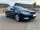 Skoda Octavia 1.8 TSI Elegance Combi Elegance - Skoda Octavia aus 2011: Elegance