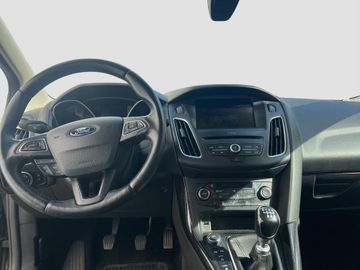 Ford Focus - 12