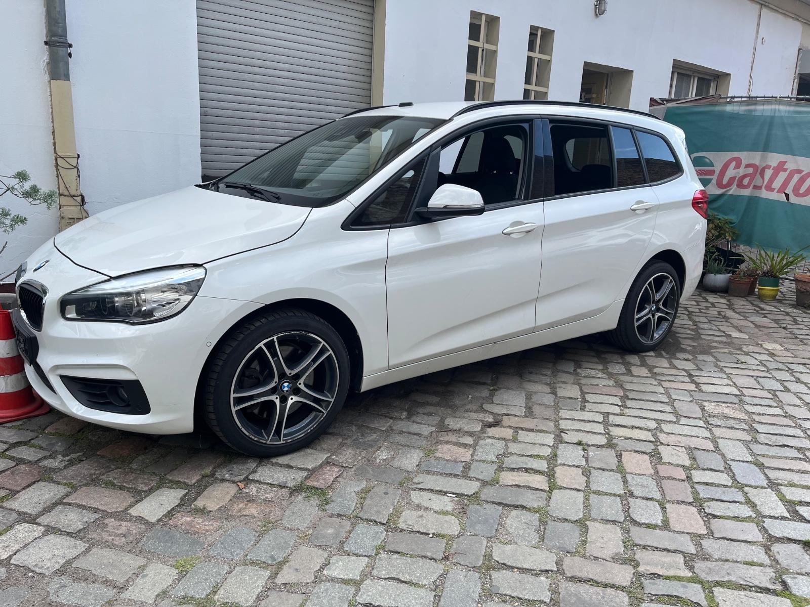 BMW 220 Gran Tourer 220d xDrive Steptronic Advantage