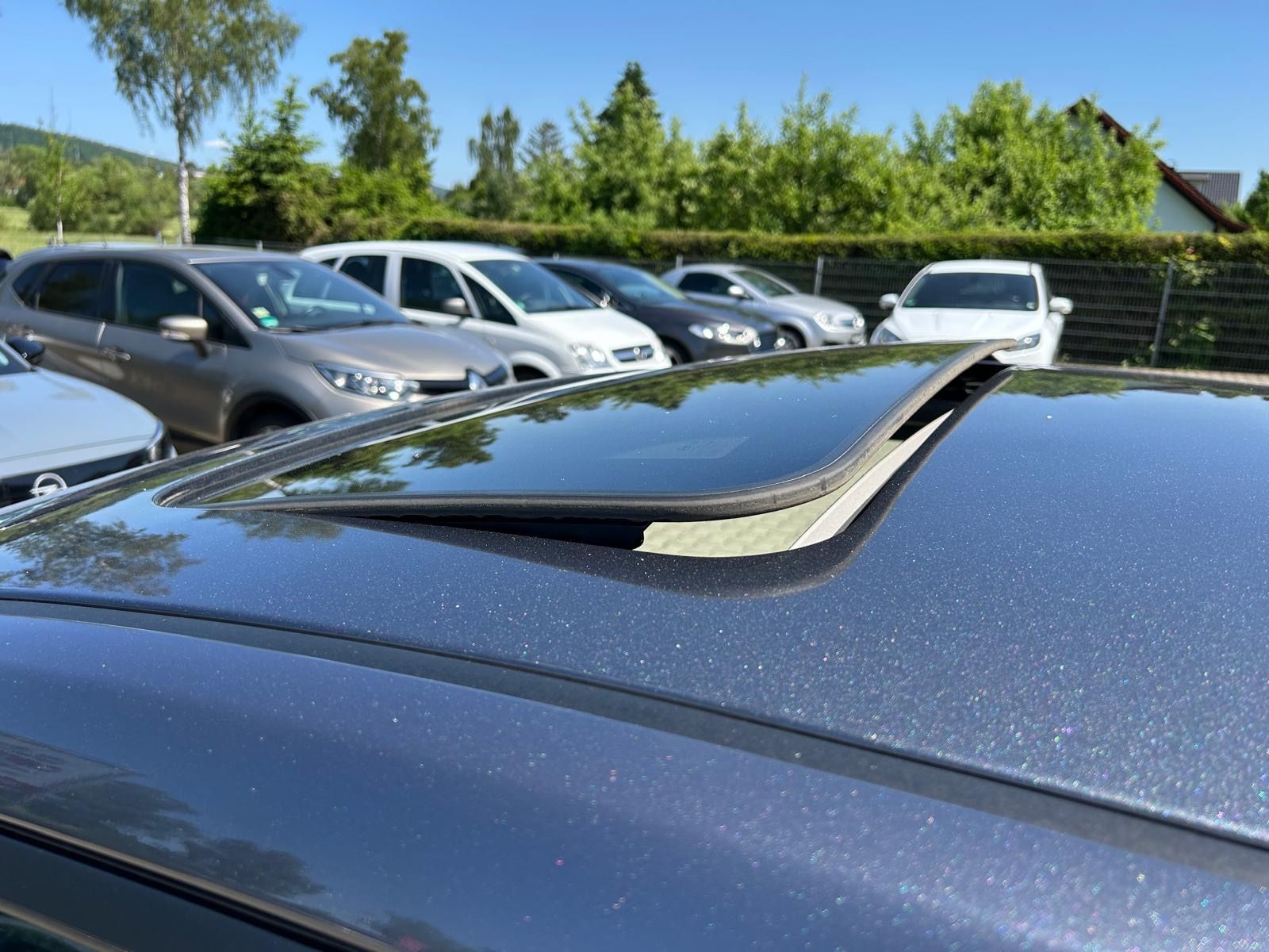 Fahrzeugabbildung Hyundai IONIQ Hybrid Premium°Leder°Kamera°Schiebedach°