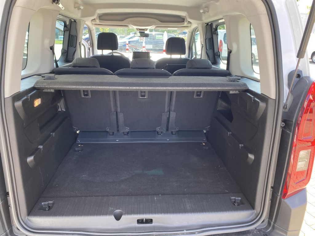 Fahrzeugabbildung Citroën Berlingo MPV M PureTech 110 FEEL *Keyless*Klimaa