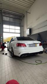 Mercedes-Benz Mercedes Benz E 63 AMG W212 4-Matic - Mercedes-Benz E-Klasse W212 mit Benzin-Antrieb