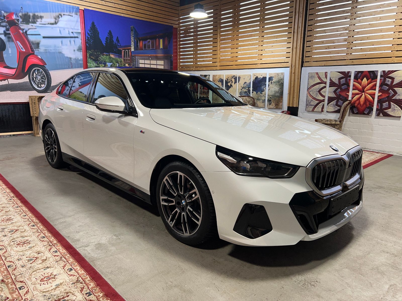 BMW 520 i M-Sport Pano Leder 360° Memory H&K foto 4