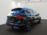 Volkswagen Tiguan R-LINE TSI DSG AHK+KAMERA+ACC+MATRIX+NAVI - Volkswagen Tiguan mit Benzin-Antrieb: Geländewagen