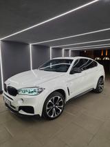 BMW X6 xDrive50i - M Paket Carbon Vollausstattung!  - BMW: V6