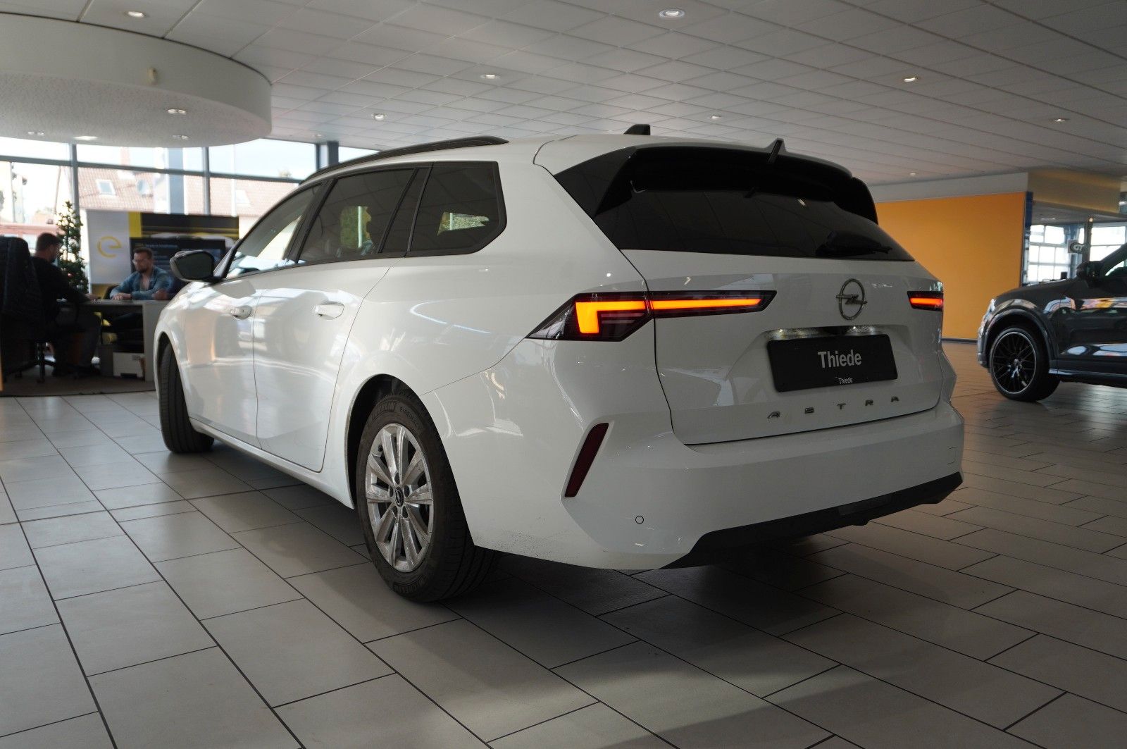 Fahrzeugabbildung Opel Astra L ST 1.5D EDITION NAVI/LED/KAMERA/SHZ/DAB+