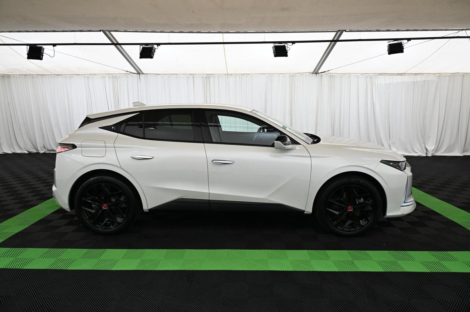 DS Automobiles DS4 1.6 E-Tense 225 Performance UVP 50.000 EUR