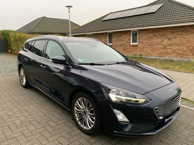 Ford Focus Titanium 2.0EcoBoost - Winter-/...