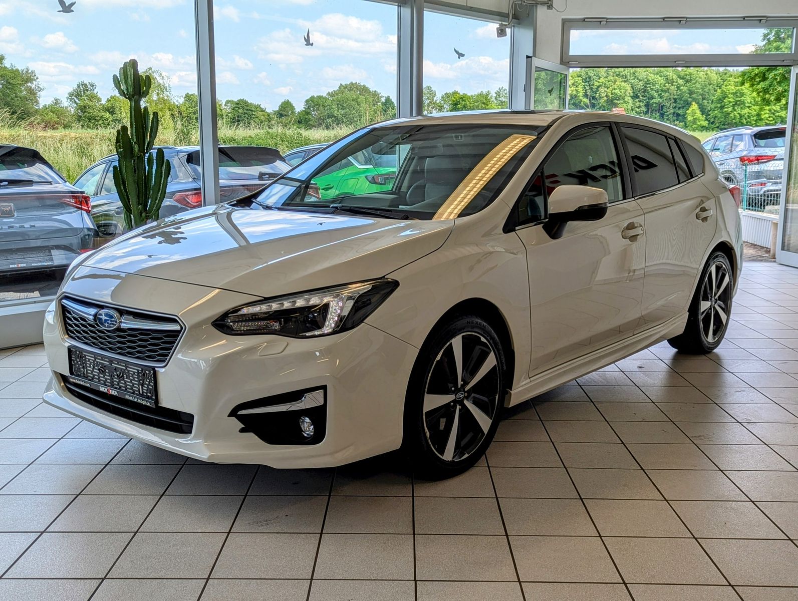 SUBARU Impreza 1.6i 4WD Aut. Exclusive LED ACC Navi SHZ - Image 3