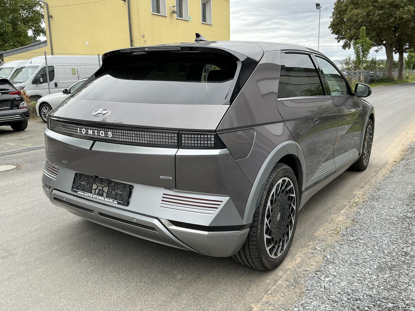 Hyundai Ioniq 5 Techniq Leder RCam BOSE Navi AHK ACC 4WD