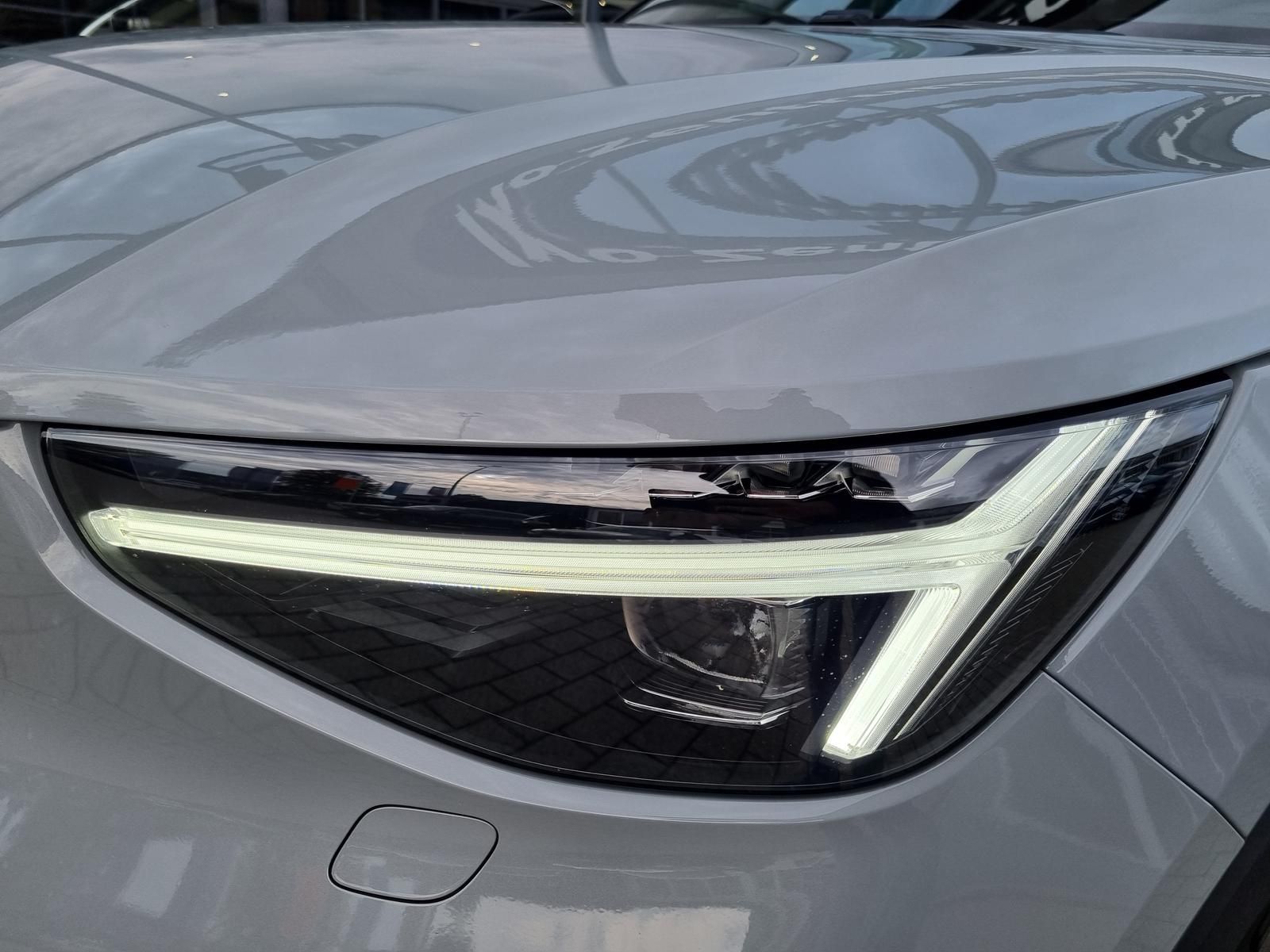 Fahrzeugabbildung Volvo XC40 B4 Ultra Dark '20 Zoll,Glasdach, 360-Cam'