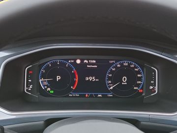 Fahrzeugabbildung Volkswagen T-Roc Style 1.5 TSI DSG IQ.Light AHK Klima Navi