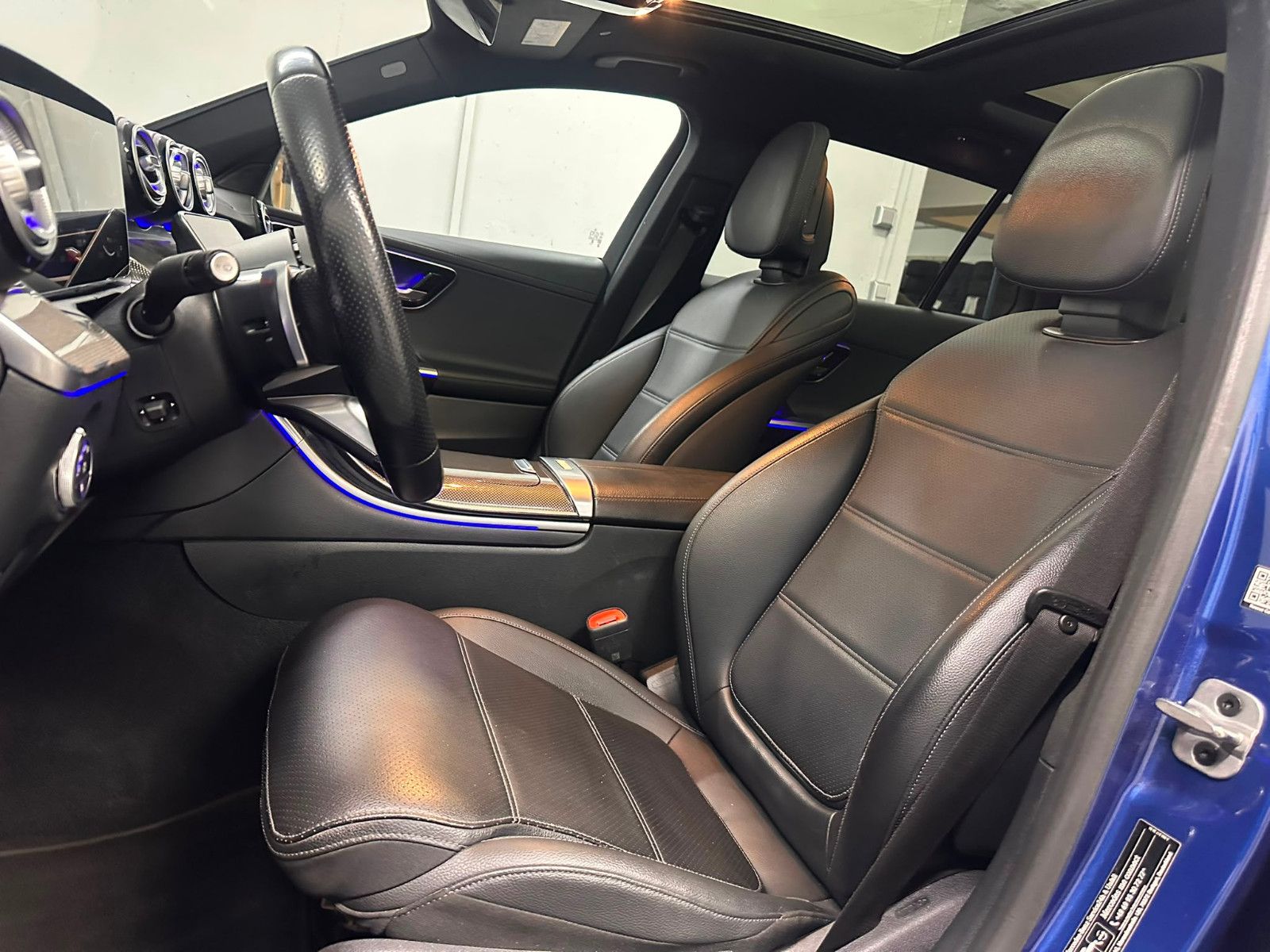 Fahrzeugabbildung Mercedes-Benz C 300 de T *AMG-LINE*MASSAGE*AHK*360*KEYGO*PANO