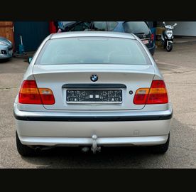 BMW 318 - 8