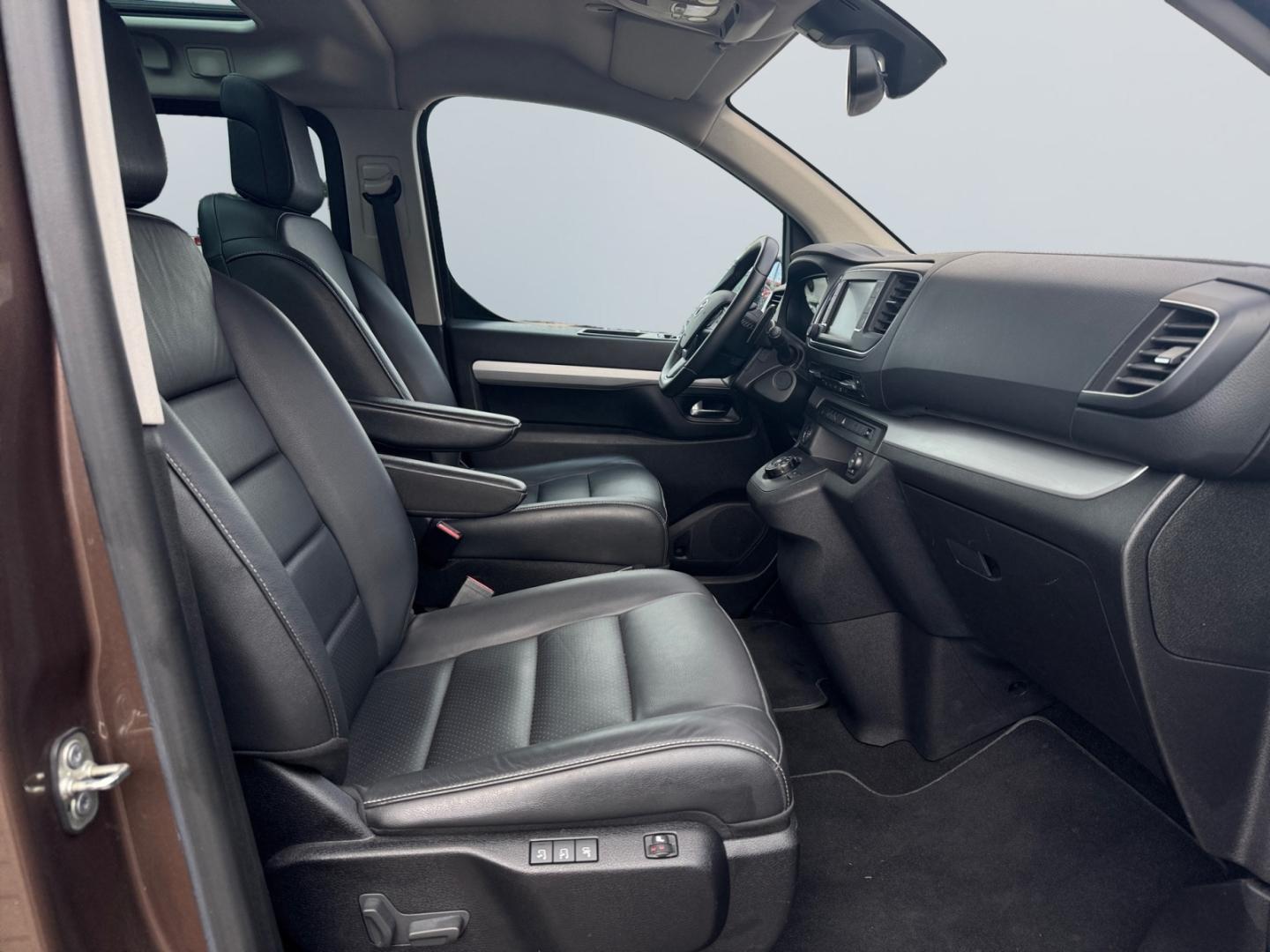 Toyota Proace Verso L2 Executive 7-Sitzer *Pano*SHZ*HUD