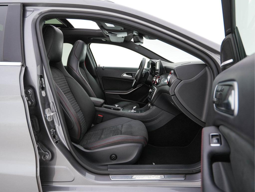 Mercedes-Benz GLA 45 AMG