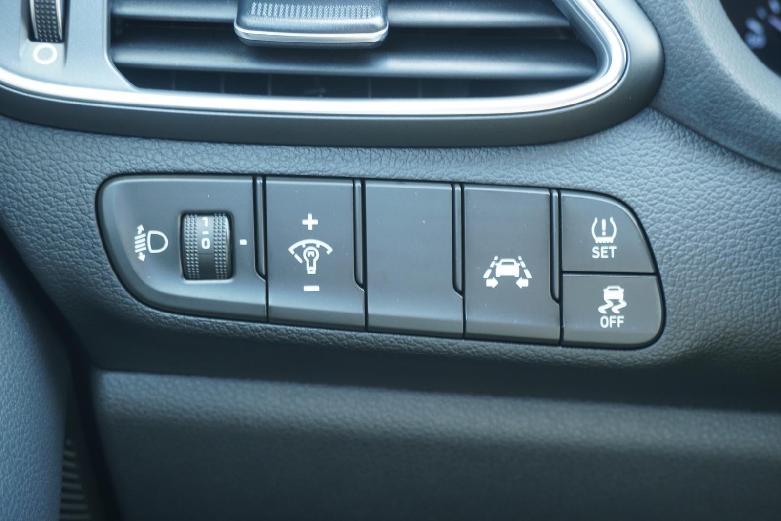 Hyundai i30 Fastback 1.0 T-GDI Trend Sitzheizung PDC USB