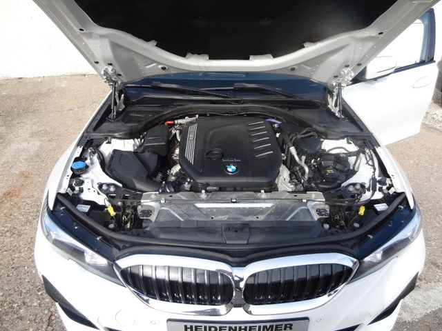 Fahrzeugabbildung BMW 330d xDrive M Sport/1.Hd/LED/Virtual/AHK/