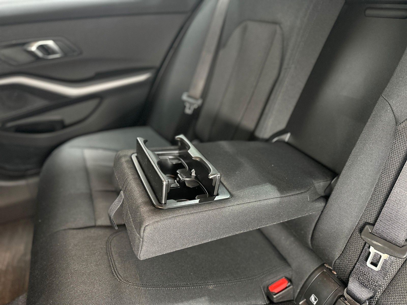BMW 318 i Limousine 1.Hand|Kamera|Navi|LED|Memory foto 22