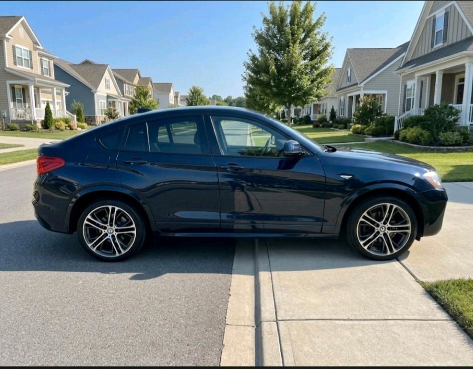 Image of BMW X4