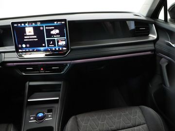 Fahrzeugverkauf 20 Volkswagen Tayron 1.5 eTSI 110 kW Life 7-Sitze AHK