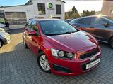 Chevrolet Aveo Lim. LT*KLIMA*TEMPO*4S-REIFEN*EXPORT - Chevrolet in Bonn