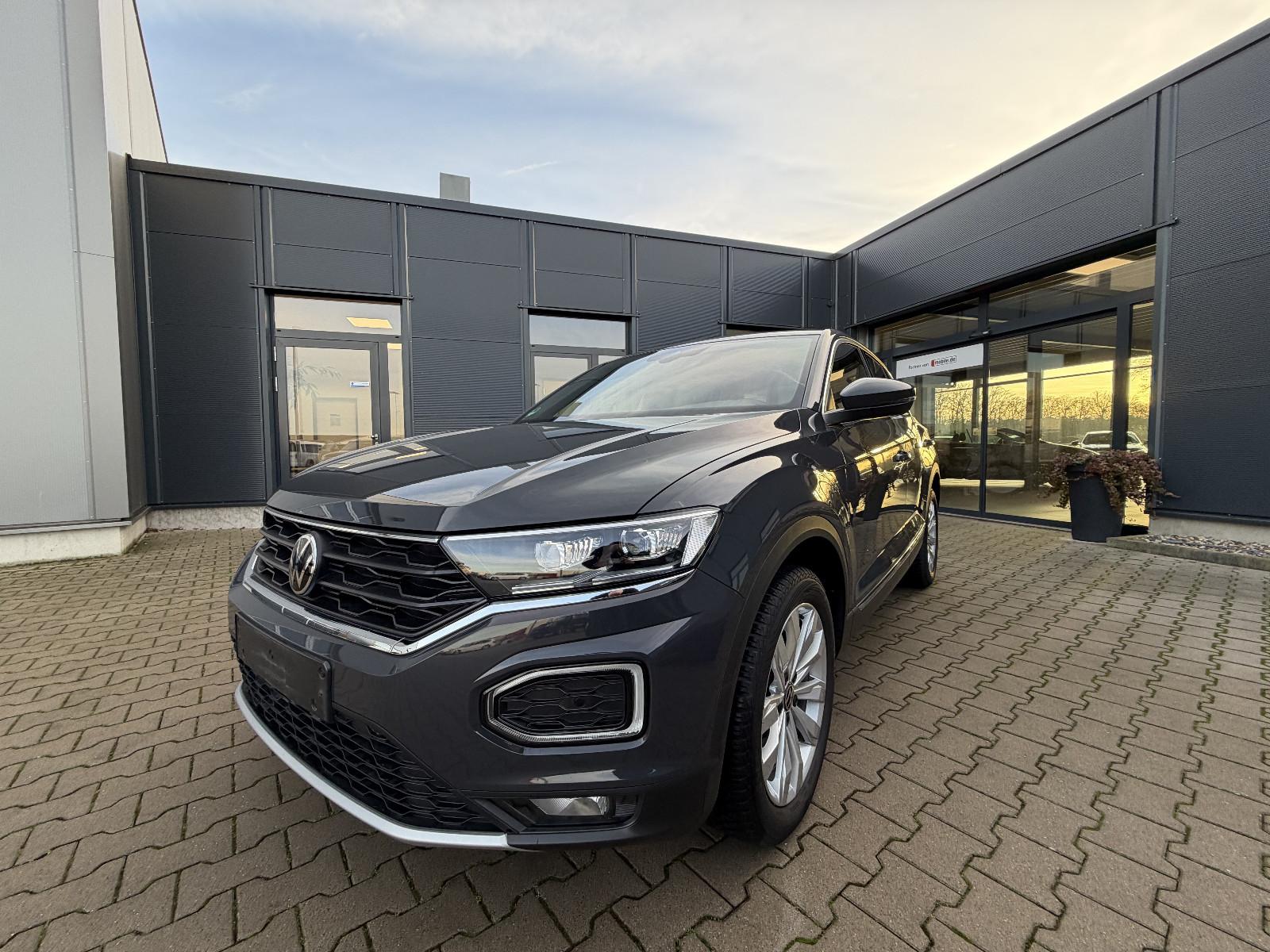 Volkswagen T-Roc 1.5 TSi DSG Sport Navi/LED/AHK