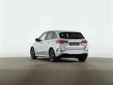 Mercedes-Benz B 250 e AMG Night MBUX Distronic Volldigital AUT - Hybrid (/Elektro) Voll mit Benzin-Antrieb