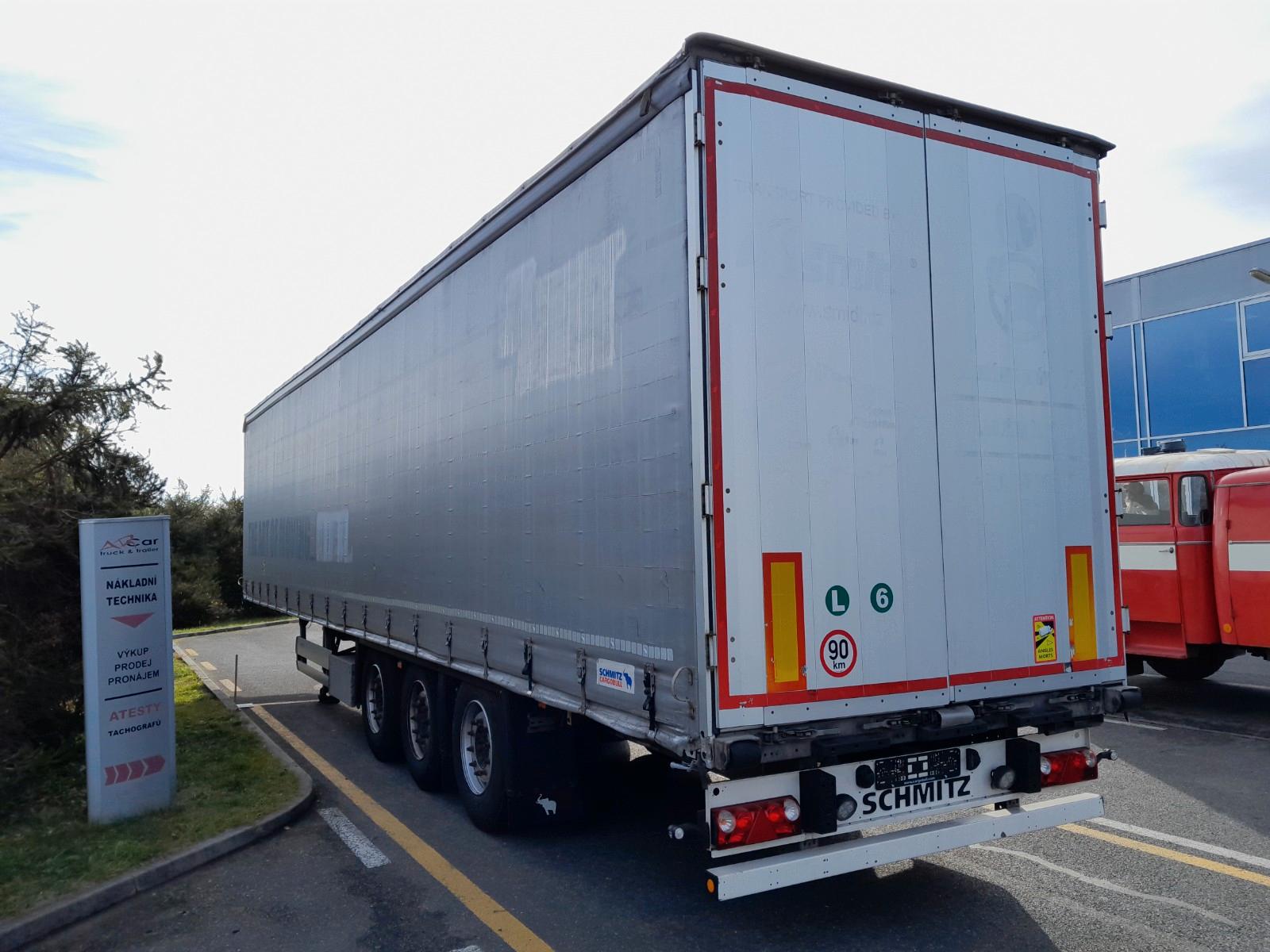 Schmitz Cargobull S04 Standart -Vorderseite Beschädigt 2x Liftach.