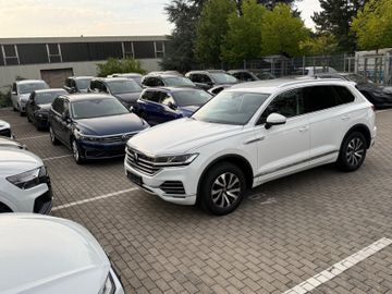 Volkswagen Touareg - 3