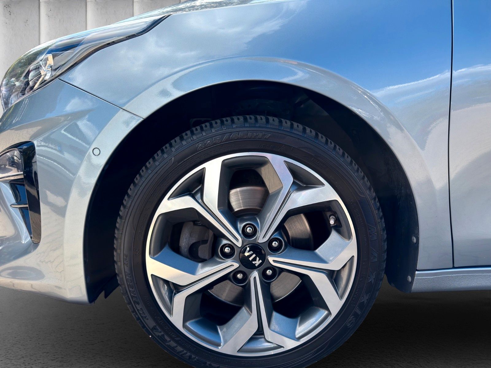 Fahrzeugabbildung Kia cee'd Sportswagon*Automatik*SHZ*LHZ*Navi*Kamera*