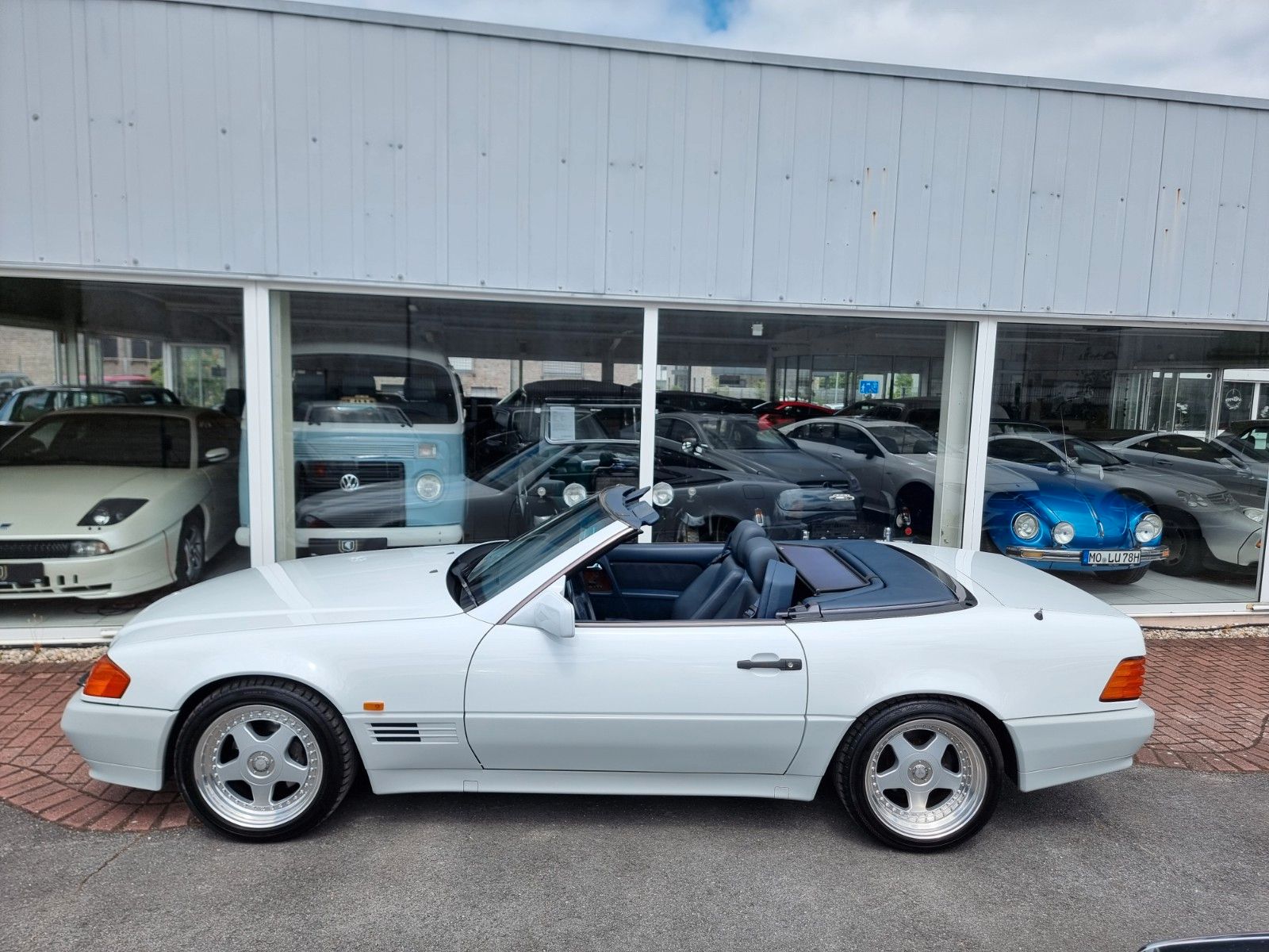 Fahrzeugabbildung Mercedes-Benz SL 500/Originale km/Sammlerzustand/OZ Futura 17"