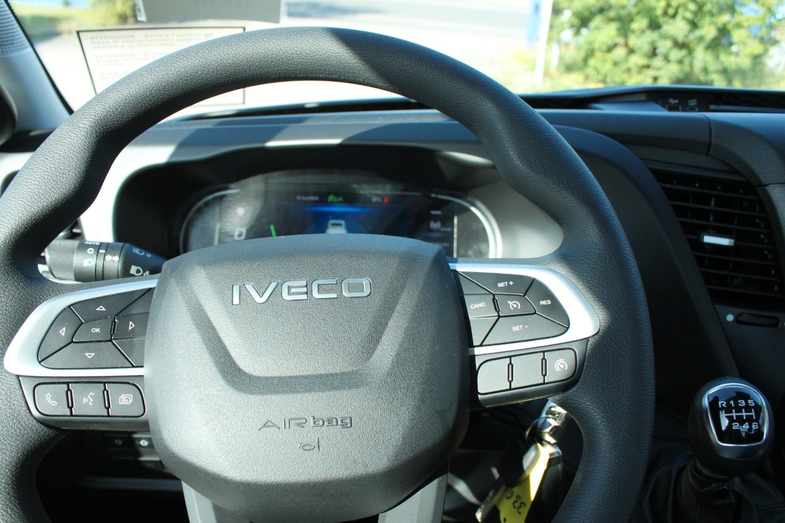 Fahrzeugabbildung Iveco Daily 70 C 18H Meiller Dreiseitenkipper Trigeniu